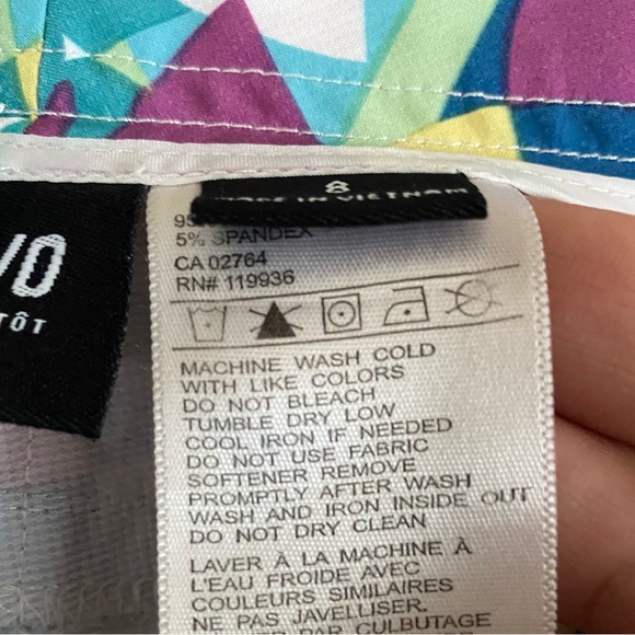 NVO Sport Golf Long Shorts. Multicolor Geometric Pattern Peddle Pusher. Size 8. - Picture 12 of 15